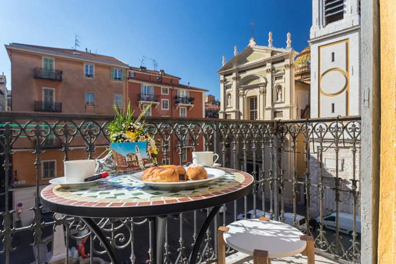 Le Rossetti B. - Modern, Long Balcony, Old Town Niza